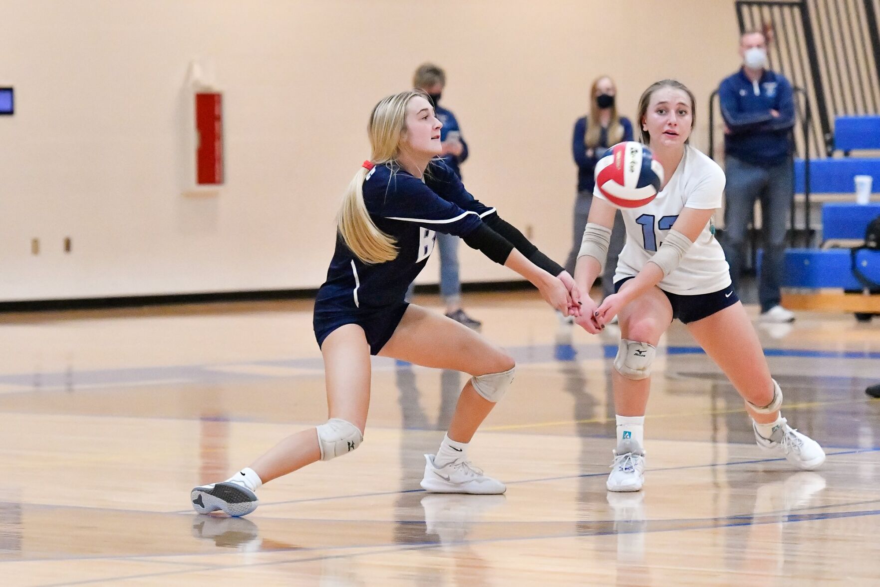 10/31/20 - Girls Volleyball - C5 quarter - Francis Howell vs St. Dominic